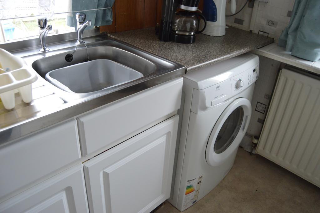 Carnegie Holiday Cottage Dunfermline Bilik gambar